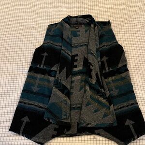Vintage Geometric Patterned Vest in Teal and Black